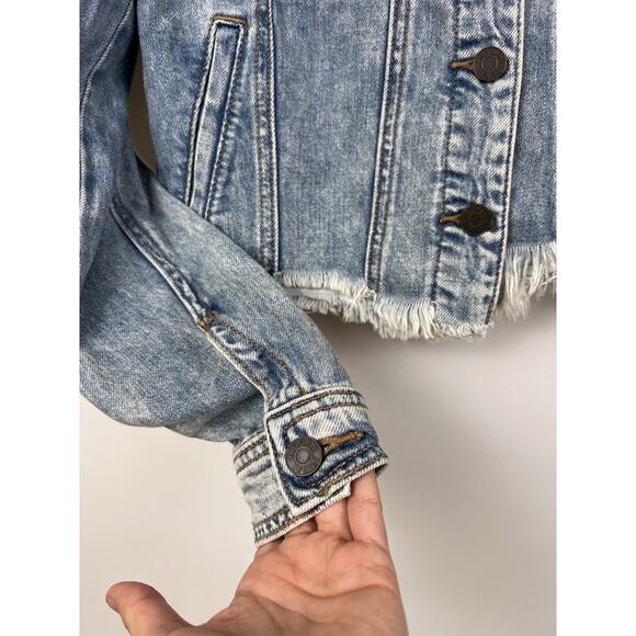 HIDDEN Women’s XS Denim Jacket Light Wash Distressed Raw Hem Size Small Cropped - Picture 10 of 12
